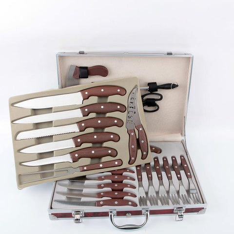 Image of 25 sets of outdoor combination cutters - Paule & Angels